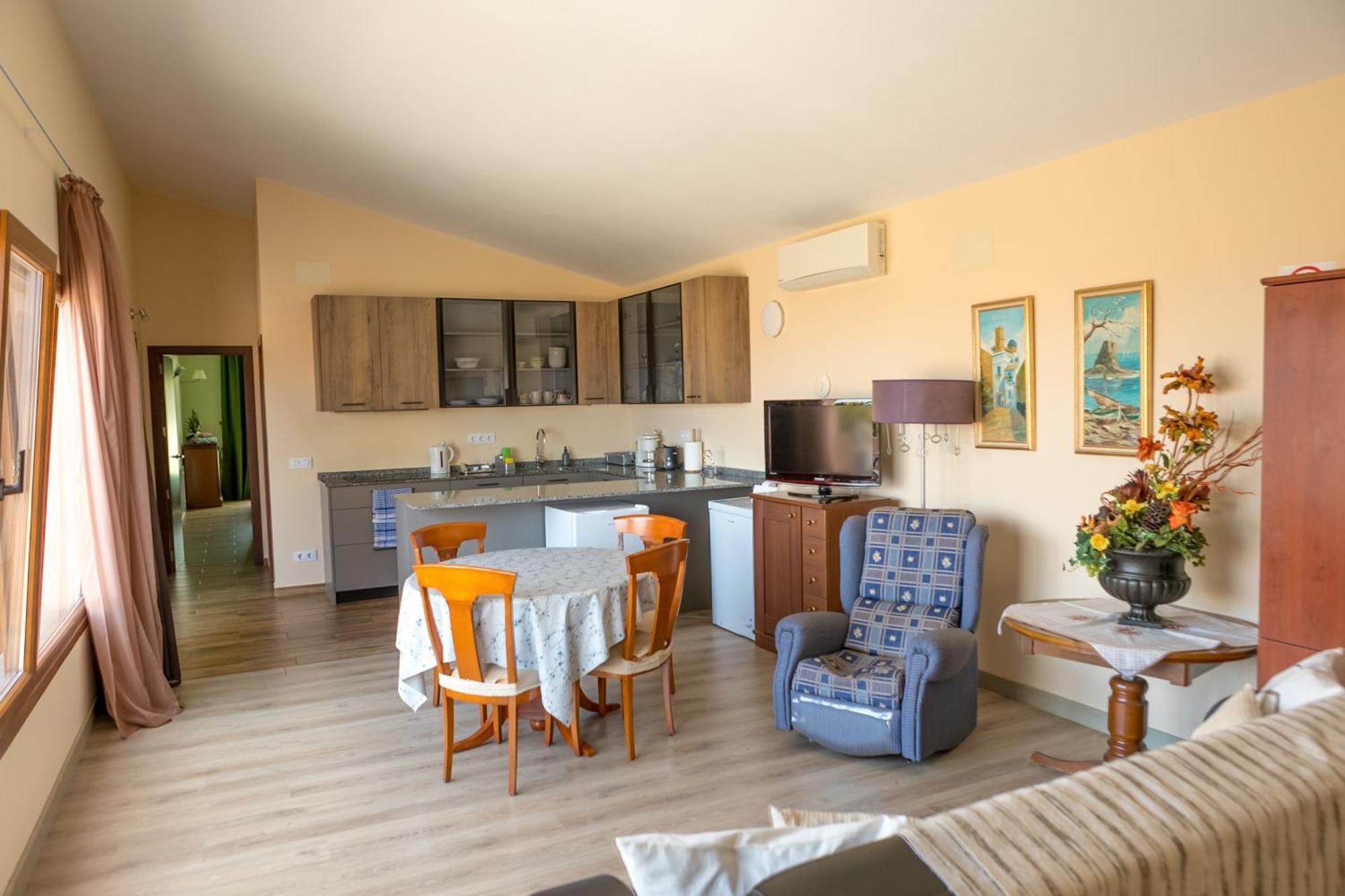 La Amistad Apartamento En Chalet Con Piscina Compartida Calp Dış mekan fotoğraf